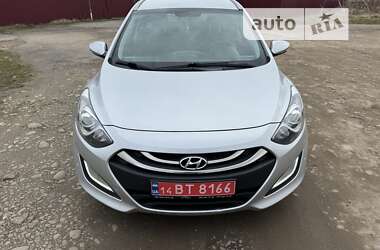 Універсал Hyundai i30 2013 в Калуші