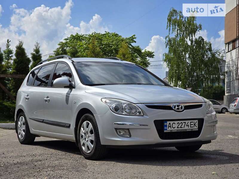 Универсал Hyundai i30 2008 в Луцке