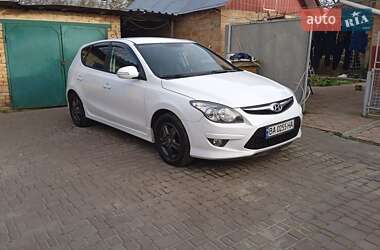 Хэтчбек Hyundai i30 2011 в Кропивницком