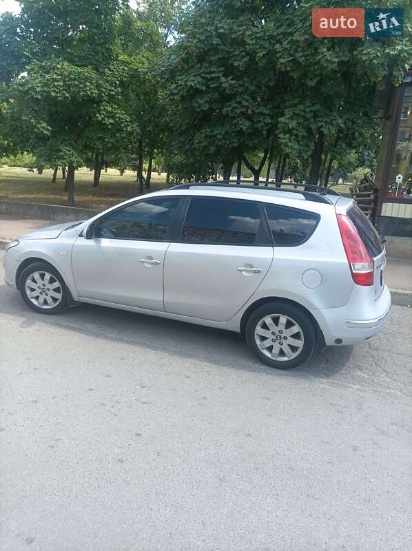 Универсал Hyundai i30 2009 в Кривом Роге