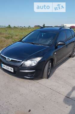 Универсал Hyundai i30 2010 в Коростене