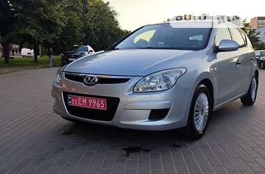 Хэтчбек Hyundai i30 2008 в Белой Церкви