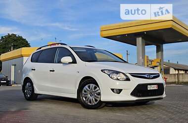 Универсал Hyundai i30 2012 в Луцке