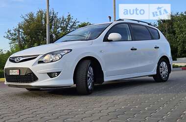 Универсал Hyundai i30 2012 в Луцке