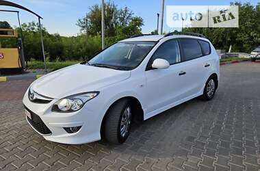 Универсал Hyundai i30 2012 в Луцке