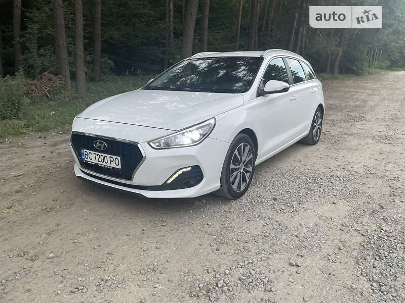 Универсал Hyundai i30 2019 в Львове