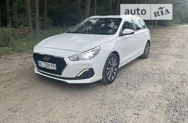 Универсал Hyundai i30 2019 в Львове