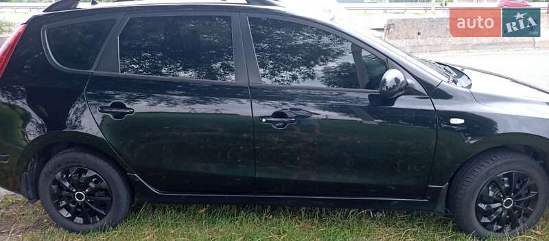 Універсал Hyundai i30 2012 в Києві