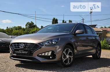 Hyundai i30 2021