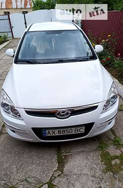 Универсал Hyundai i30 2009 в 