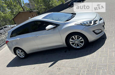 Універсал Hyundai i30 2012 в Запоріжжі