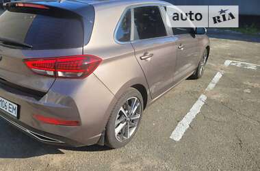 Хетчбек Hyundai i30 2021 в 