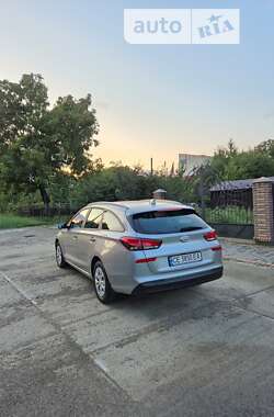 Универсал Hyundai i30 2021 в Черновцах