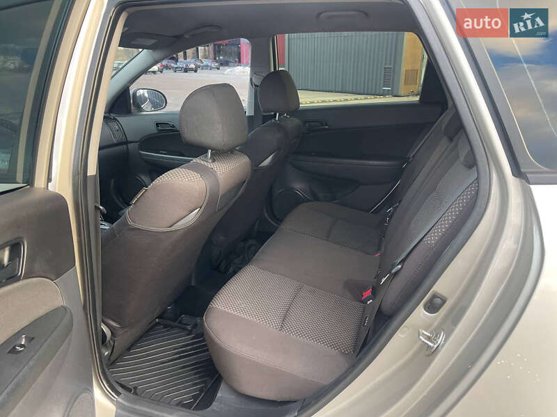 Универсал Hyundai i30 2011 в Киеве