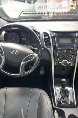 Хэтчбек Hyundai i30 2012 в Прилуках