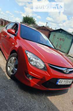 Хэтчбек Hyundai i30 2010 в Харькове