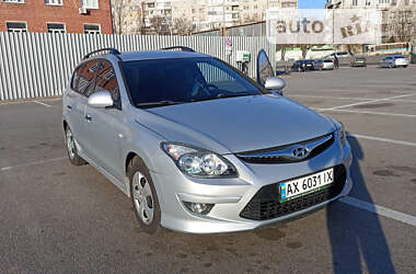 Універсал Hyundai i30 2012 в Харкові