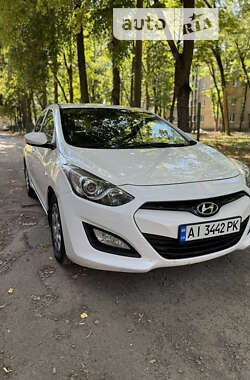 Хэтчбек Hyundai i30 2013 в Киеве