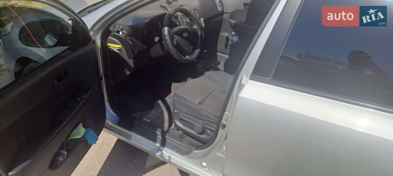 Универсал Hyundai i30 2009 в Мироновке