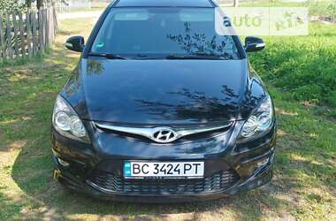 Універсал Hyundai i30 2011 в Долині