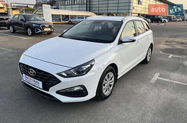 Hyundai i30 2021