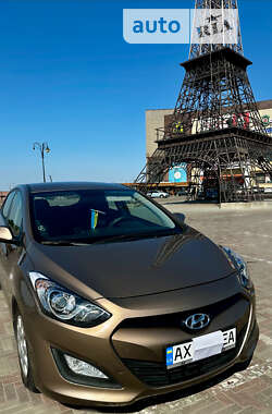 Хэтчбек Hyundai i30 2013 в Днепре