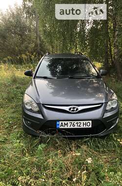 Универсал Hyundai i30 2010 в Житомире