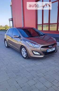 Хэтчбек Hyundai i30 2012 в Здолбунове