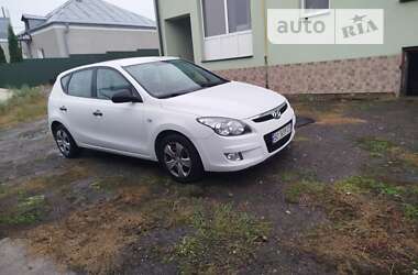 Хэтчбек Hyundai i30 2010 в Тернополе