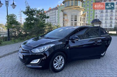 Универсал Hyundai i30 2015 в Ивано-Франковске