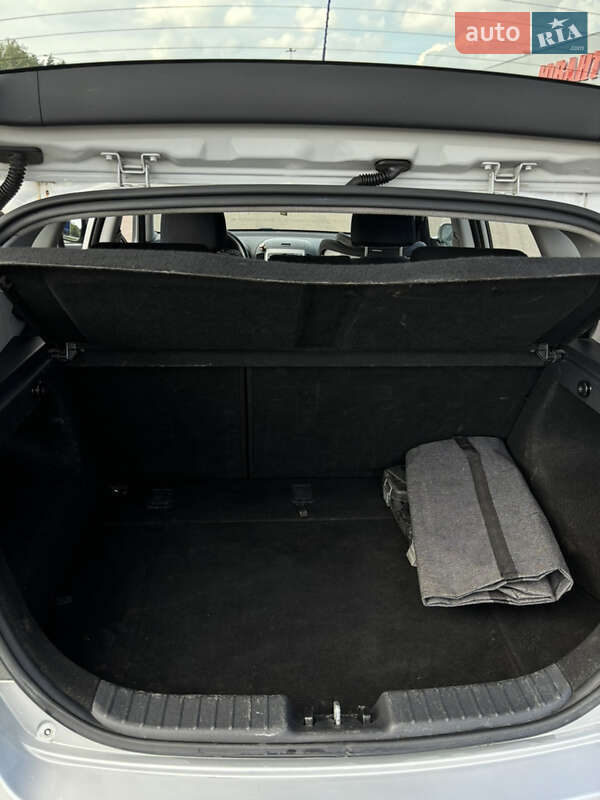 Хэтчбек Hyundai i30 2008 в Ковеле фото 11 Хэтчбек Hyundai i30 2008 в Ковеле