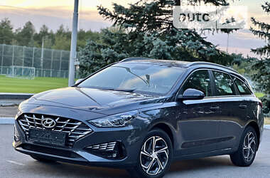 Универсал Hyundai i30 2021 в Киеве