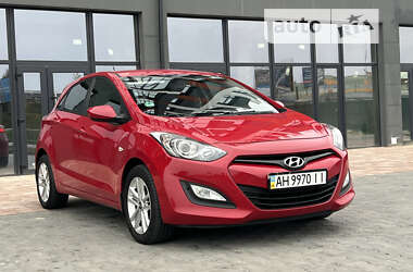 Хэтчбек Hyundai i30 2013 в Луцке