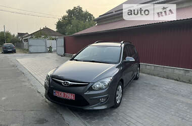 Универсал Hyundai i30 2012 в Звенигородке