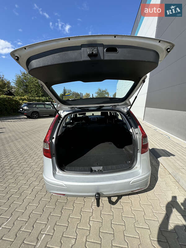 Универсал Hyundai i30 2010 в Киеве