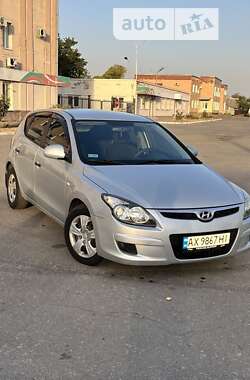 Хетчбек Hyundai i30 2009 в Полтаві