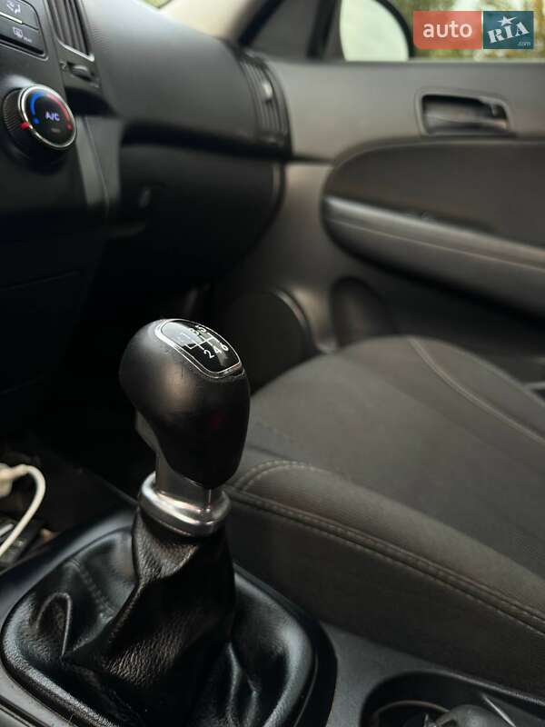Универсал Hyundai i30 2011 в Бердичеве