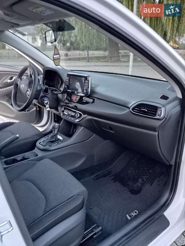 Универсал Hyundai i30 2022 в Львове фото 10 Универсал Hyundai i30 2022 в Львове