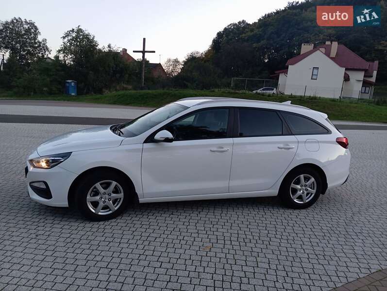Универсал Hyundai i30 2022 в Львове фото 7 Универсал Hyundai i30 2022 в Львове
