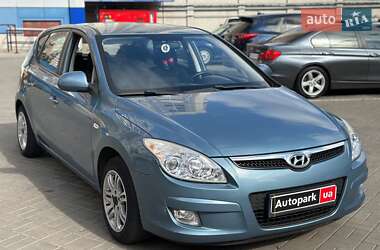 Хэтчбек Hyundai i30 2008 в Одессе