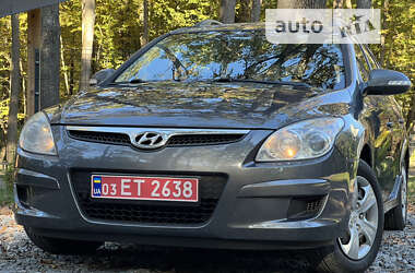 Универсал Hyundai i30 2010 в Радивилове