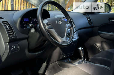 Универсал Hyundai i30 2010 в Радивилове