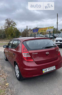 Хэтчбек Hyundai i30 2008 в Сумах