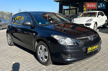 Хетчбек Hyundai i30 2009 в Чернівцях