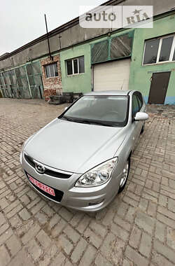 Хетчбек Hyundai i30 2008 в Сумах