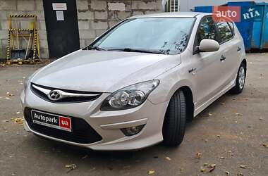 Hyundai i30 2011