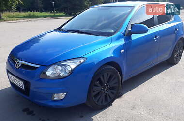 Хэтчбек Hyundai i30 2009 в Луцке