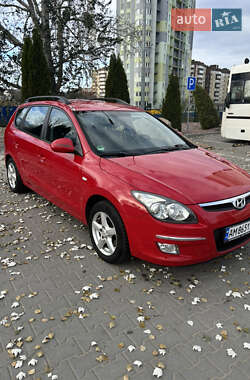 Универсал Hyundai i30 2010 в Житомире