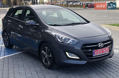 Универсал Hyundai i30 2015 в Луцке