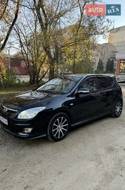 Хетчбек Hyundai i30 2008 в Чернівцях